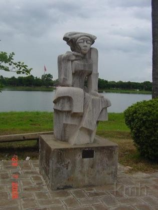 dieu khac 1.jpg - Điêu Khắc